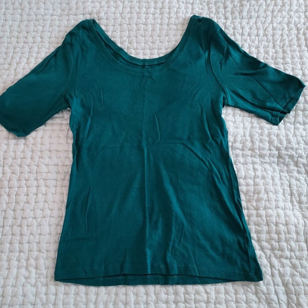 Supersoft GAP Women's Shortsleeve Tee, Size Large